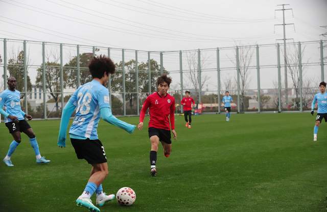 半岛体育全站-连沪虽好 大连不卖马里奥 申花不租土炮！跟海港成交 B队1-1宁波